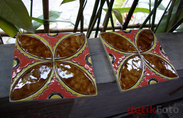 Unik Keramik Bermotif Batik Informasi Gila