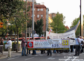 Los vecinos del CAP Guineueta se manifestarán hasta que la Generalitat les devuelva el servicio de urgencias nocturno y en festivos del ambulatorio