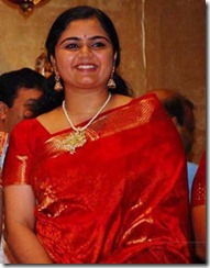 suja-karthika-in saree
