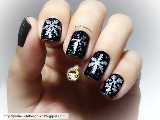 Holographic Snowflakes by @mylittlecanvas with Nail Vinyls from @Madpik