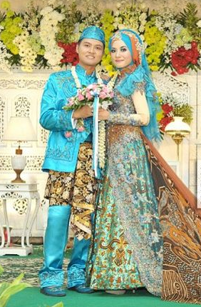 7 Gaun Pengantin Jawa Muslimah Simple Terbaru 2019