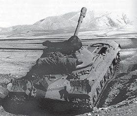 Т-10М — хорошо видны инфракрасные прожекторы, установленные на маске орудия и командирском люке