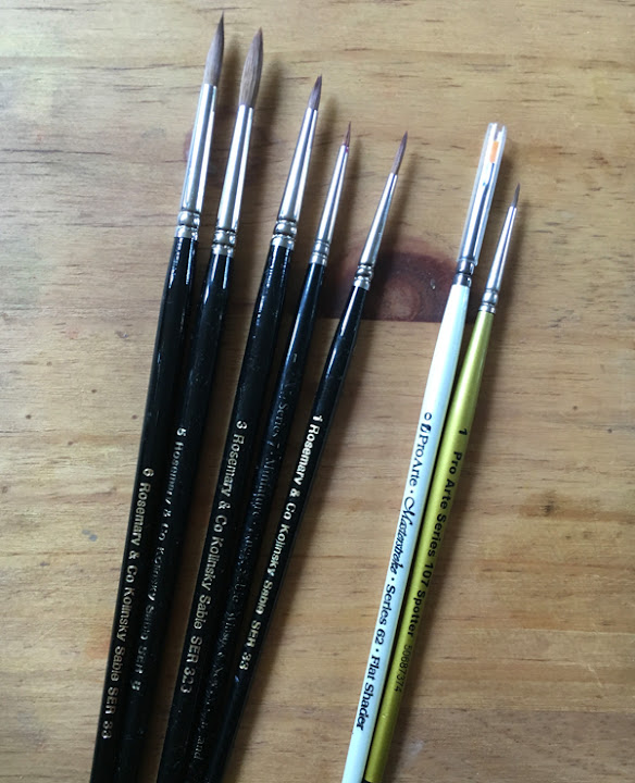 A range of different sized paintbrushes