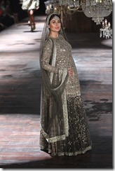 Mystylespots Kareena Kapoor Sabyasachi 55