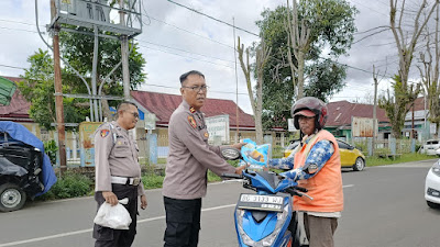 Polsek Pagaralam Utara Berbagi Takjil Gratis 