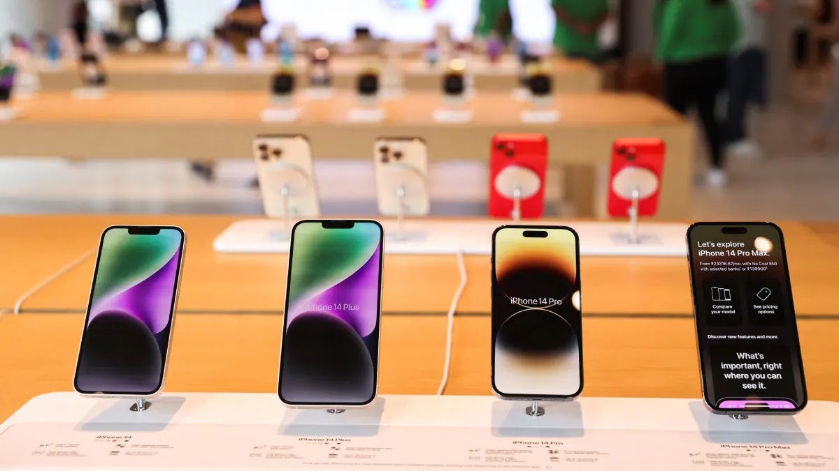 Apple’s Latest Earnings Report: A Mixed Bag of iPhone Sales Growth and Overall Revenue Dip
