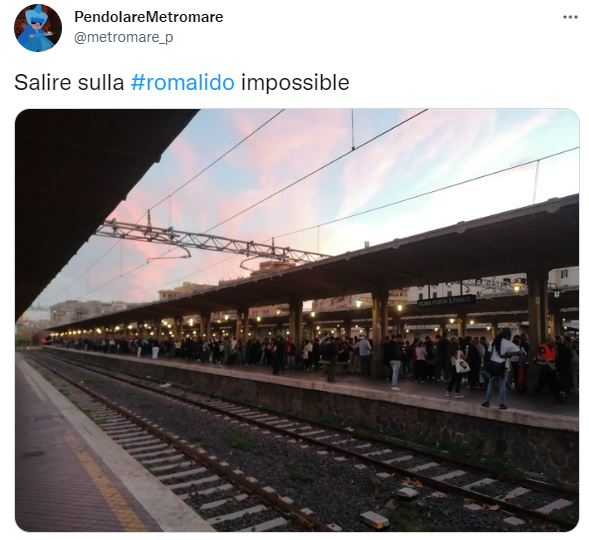 Roma-Lido tra ritardi e treni soppressi