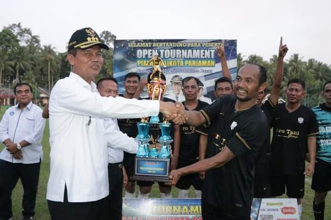 Aro Tani FC Tandikek Juara Sumbar Pada Turnamen Sepak Bola Piala Walikota Pariaman U-40 