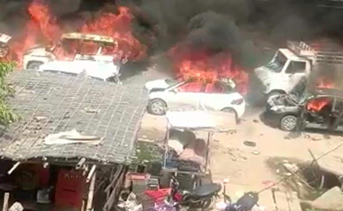 Haryana Violence: 4 Die, 30 Injured; Mosque Torched In Gurugram, Imam Dies;  Curfew In Nuh - medianews18