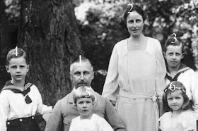Prince et Princesse Oskar de Prusse et leurs enfants
