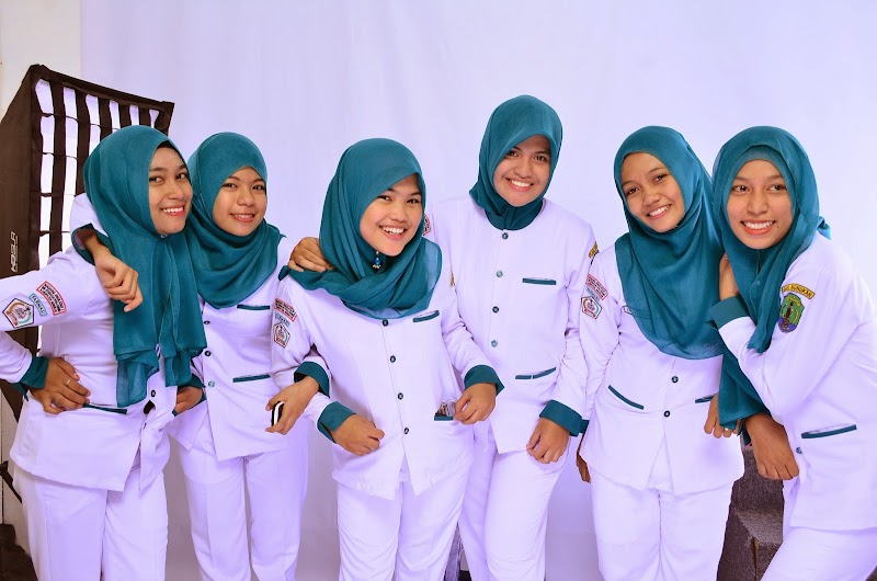 Terbaru 56+ Caption Keren Anak Farmasi