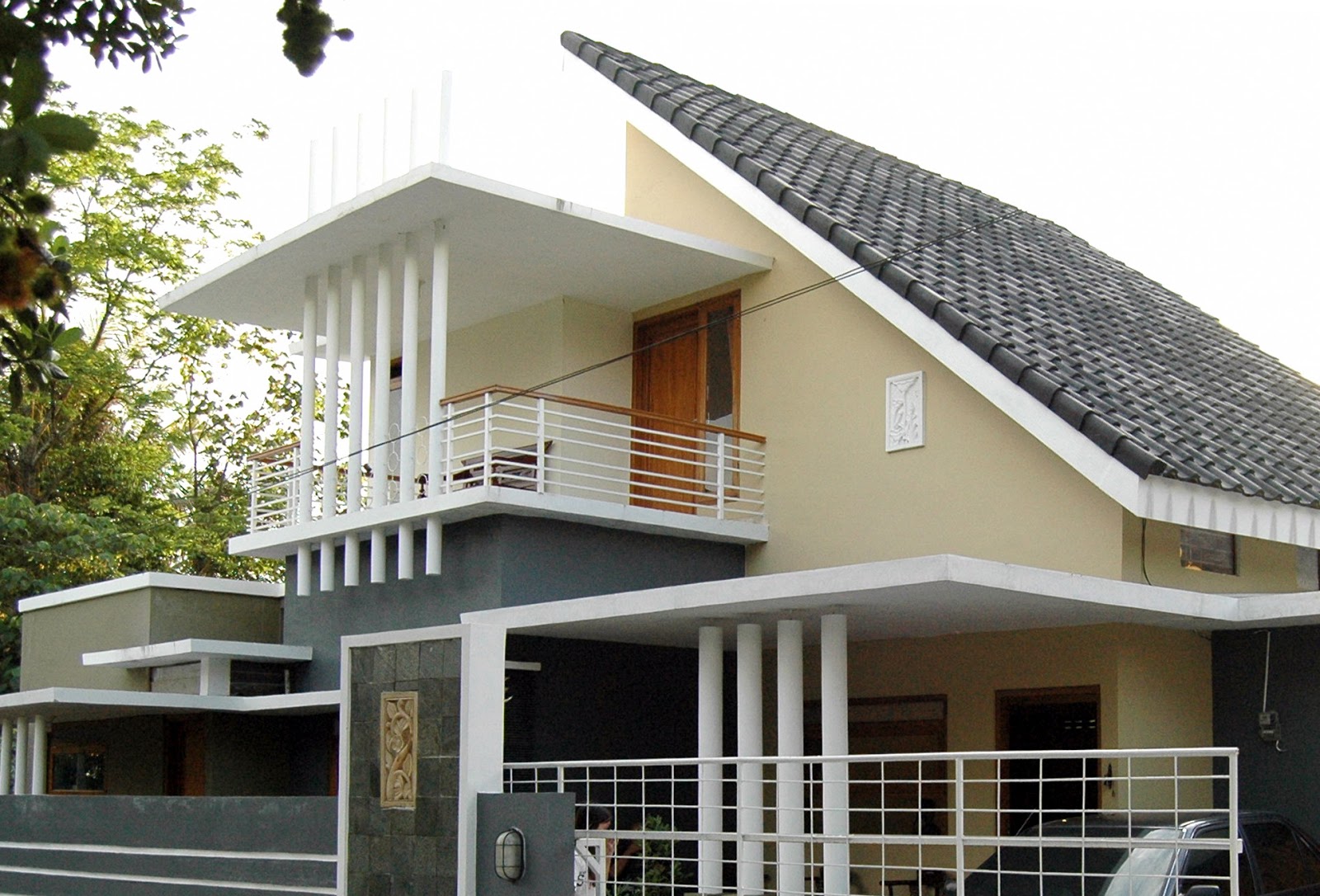 Gambar Rumah Minimalis 2 Lantai Atap Miring Desain Rumah Minimalis