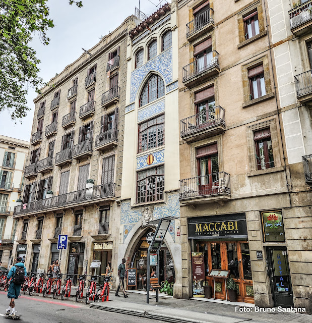 Casa Doctor Genové nas Ramblas de Barcelona