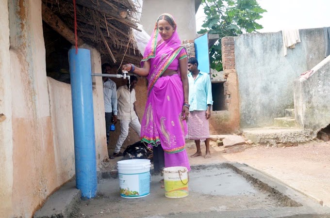 घरों में जल मिलने से महिलाओं के चेहरे पर झलकी खुशी