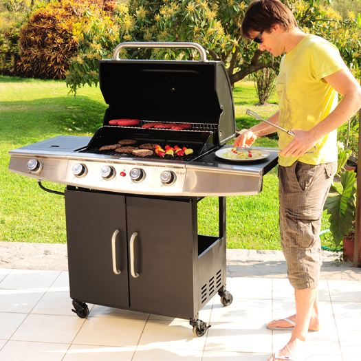 Outdoor grill