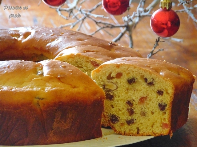 Panetone em forma de bolo