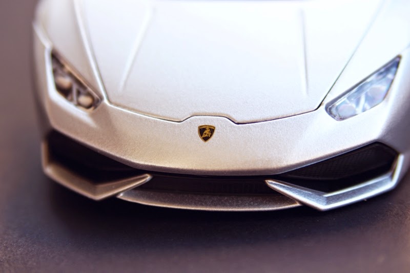 1/18 Bburago Lamborghini Huracán LP 610-4 1/18 Bburago Lamborghini Huracán LP 610-4