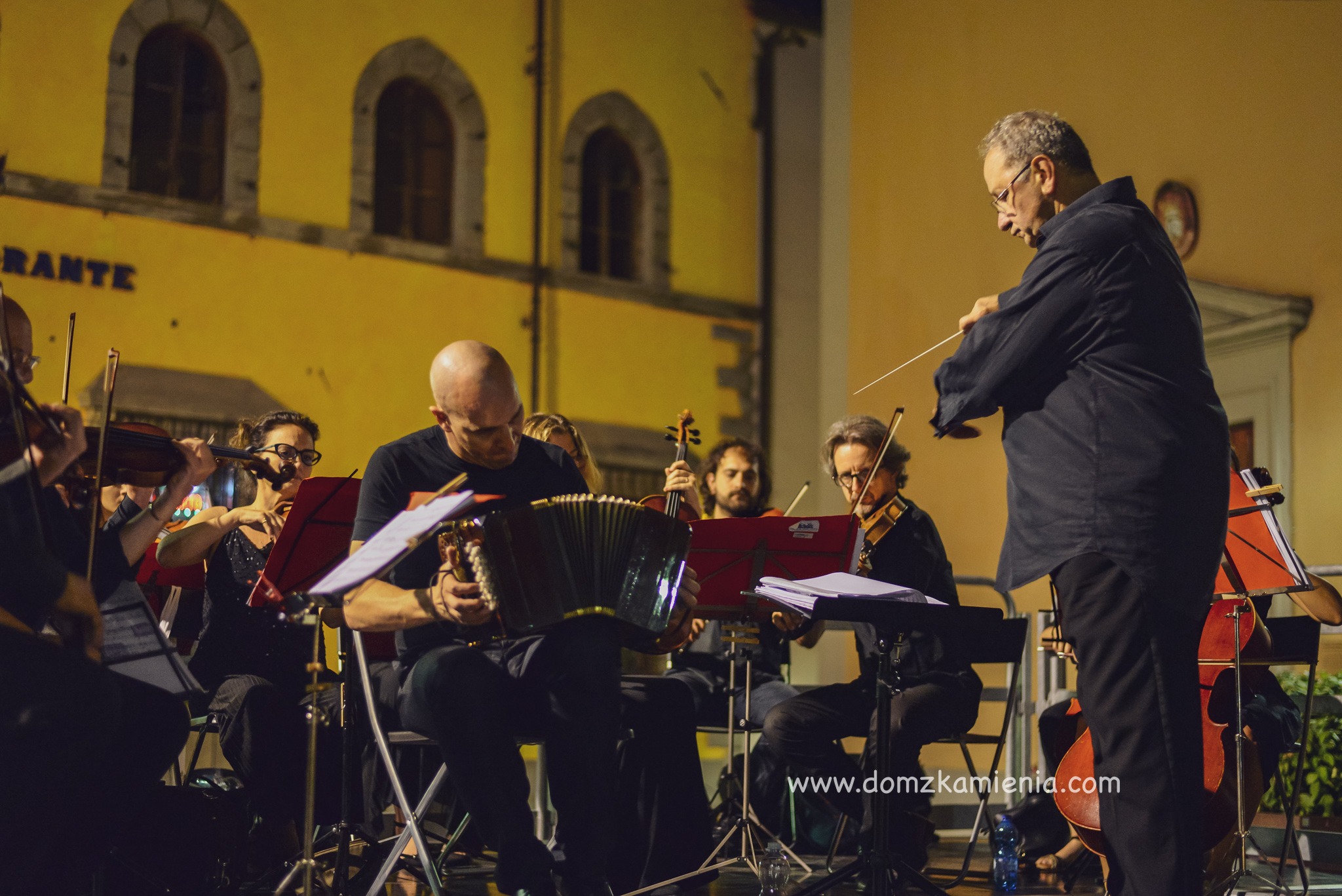 luglio 2022, Marradi piazza Scalelle  Orchestra da Camera Fiorentina - colonne sonore