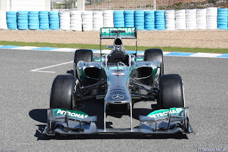 Foto-Mobil-Mercedes-W04-F1-2013_2