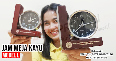 Jam Meja Kayu, Jam meja bentuk L, Jam Meja Kayu Grafir Logo, Souvenir jam meja Natural, Wooden Clock, Jam Meja Kayu Custom Souvenir Daur Ulang termurah di tangerang