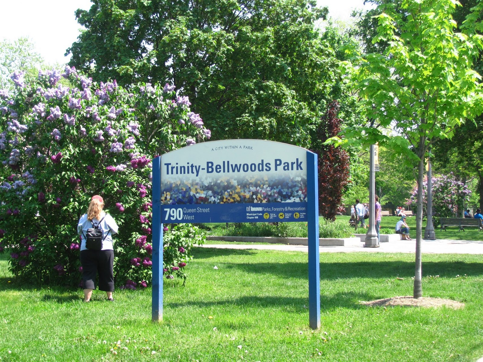 Trinity Bellwoods / The 10 Types Of Park Dwellers Found In Trinity Bellwoods ... / The trinity bellwoods farmers' market.