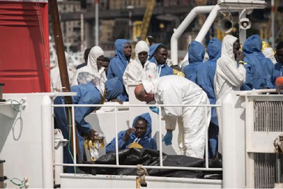 Sea Watch: sbarcati migranti, arrestata capitana