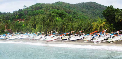 Pantai Senggigi Kabupaten Lombok Barat