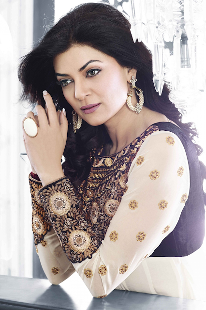 Beautiful and Best Actress Sushmita Sen Hd Wallpapers