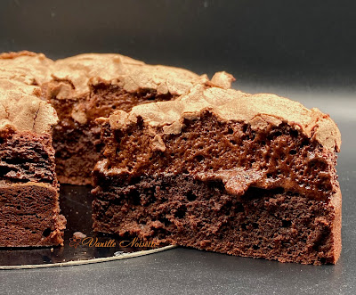 LE FONDANT CHOCOLAT MERINGUÉ