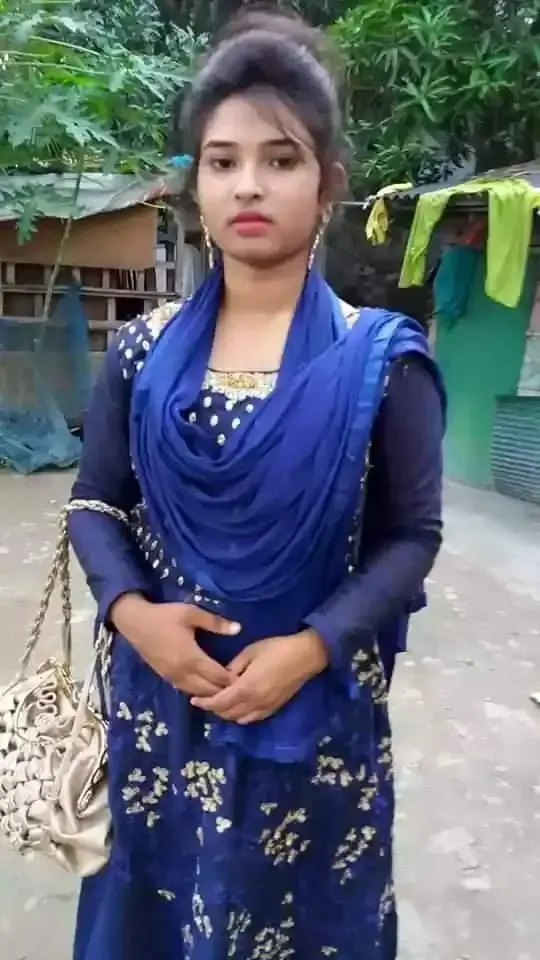 গ্রামের মেয়েদের প্রোফাইল পিক