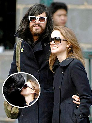 Natalie Portman Goes Public With New Boyfriend