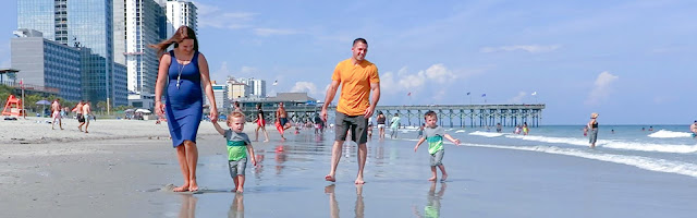 Myrtle Beach , Beach with Game Rides