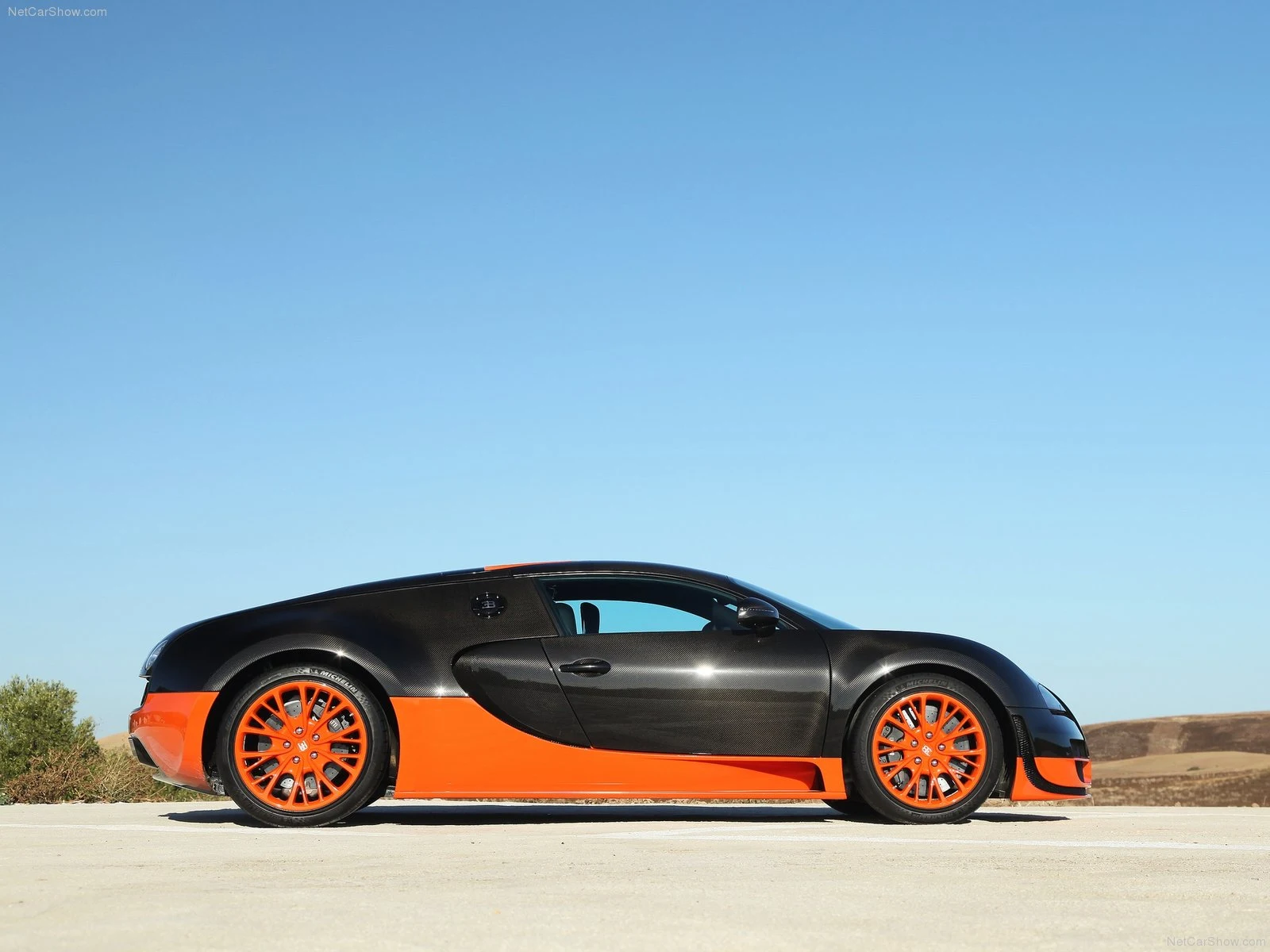 Hình ảnh siêu xe Bugatti Veyron Super Sport 2011 & nội ngoại thất