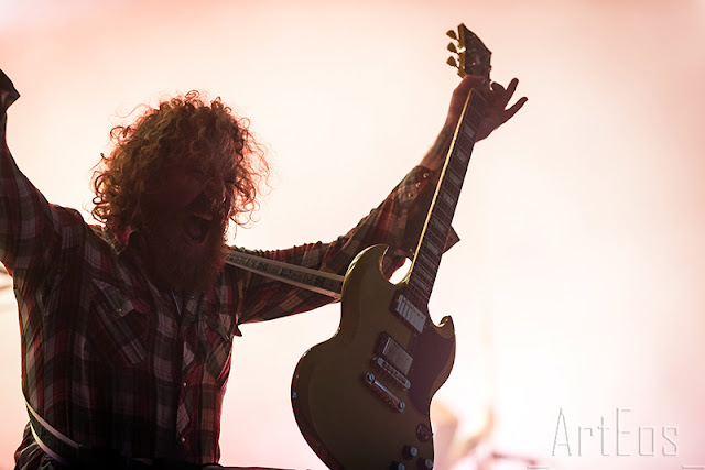 http://arteos.blogspot.fr/2015/06/19-mastodon-hellfest-festival.html