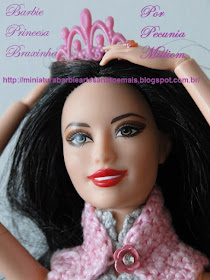 Barbie Princesa Bruxinha  com casaco de crochê por Pecunia Milliom