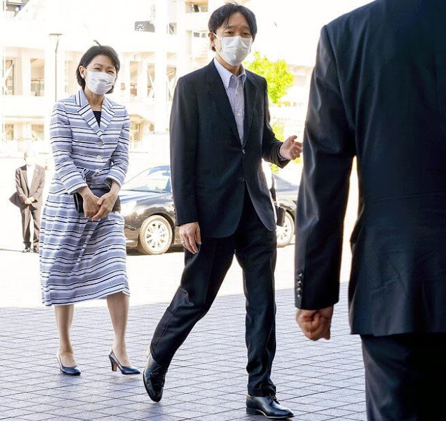 Crown Prince Akishino and Crown Princess Kiko began a 2-day visit to Tokushima Prefecture