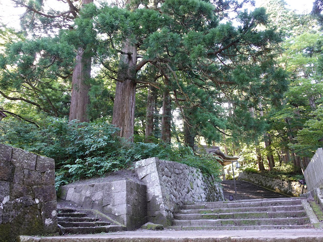 大神山神社の参道