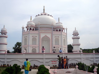 Taj_Mahal_in_Bangladesh_বাংলার তাজমহল