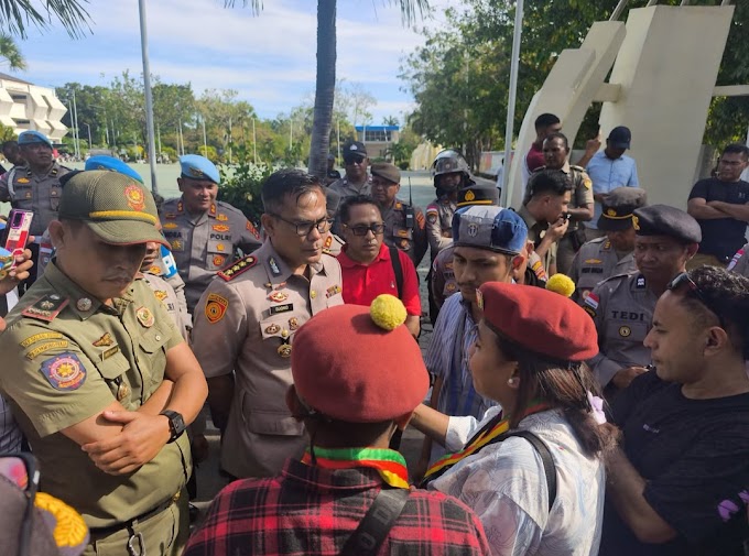 Tanggapi TUNTUTAN Supir Pick-Up, Wagub Prov NTT, Johni Asadoma: "Beri Kami Waktu, Untuk Selesaikan Ini Semua.?"