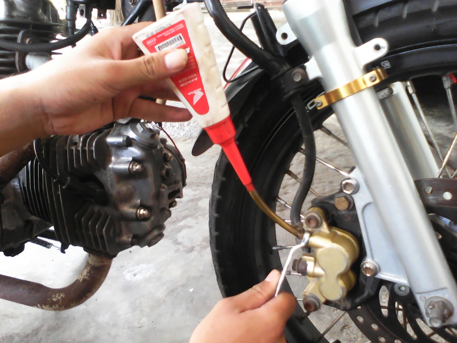 CeMeT Garage MEMPERBAIKI REM CAKRAM NGEMPOS ATAU MASUK ANGIN