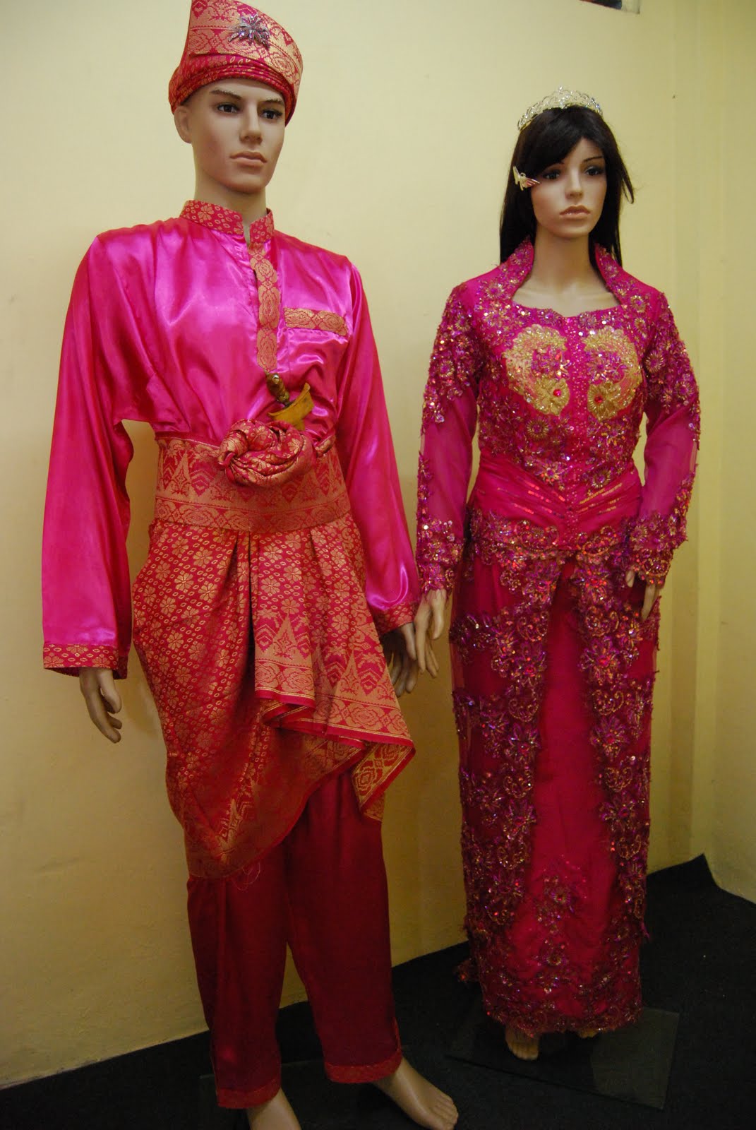 latest baju pengantin adat melayu bridal sdn bhd koleksi 