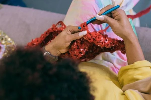   Mulheres em situação de vulnerabilidade receberão oficina de crochê