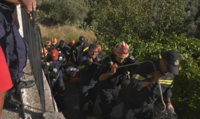 Διάσωση τραυματισμένου πυροσβέστη στην Λακωνία