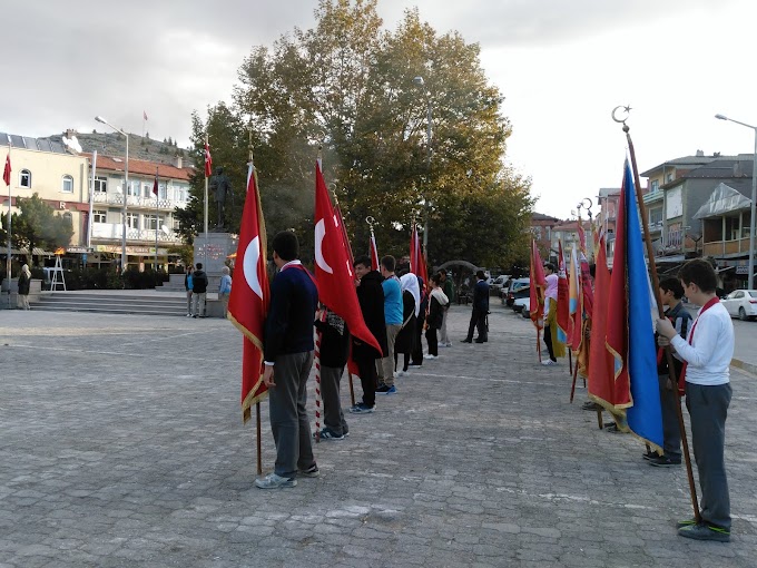 Bozkır'da 78.yılında Cumhuriyetimizin kurucusu Atatürk anıldı.