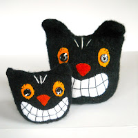 black retro cat pincushion pattern