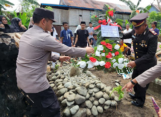 Personil Satlantas Polres Sorong Tutup Usia, Polres Soppeng Gelar Upacara Pemakaman di Desa Ganra