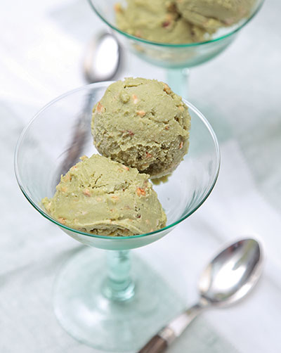 green tea ice cream with hazelnut 
