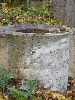 fontaine de Michel à Lespielle