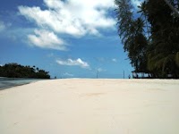 Pantai Wisata Literasi Bone Binotik, Lipulalongo Kec. Labobo Kab. Banggai Laut