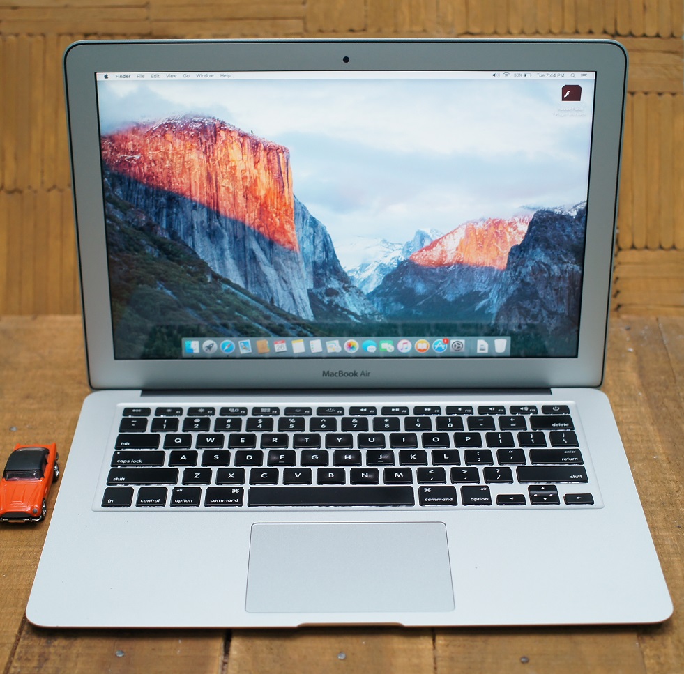 Macbook Air 13 Core i7 Bekas | Jual Beli Laptop Second dan ...